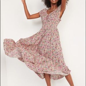 Short-Sleeve Waist-Defined Smocked Printed Midi Dress for Women